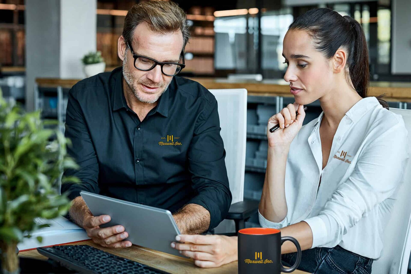 Financial Client 
iReports viewing tablet
